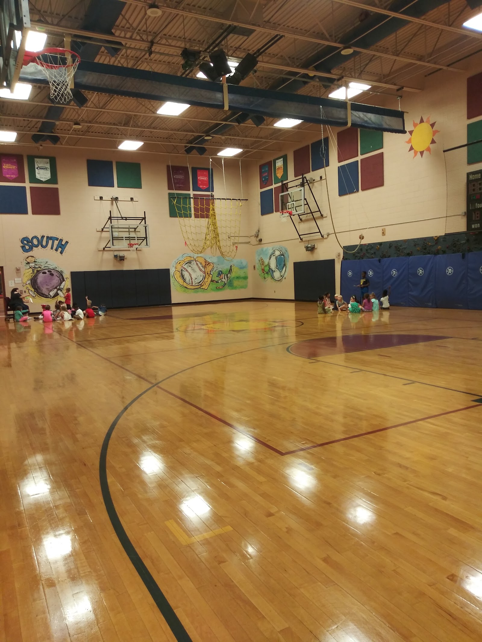 Cheyenne Elementary School in Macomb