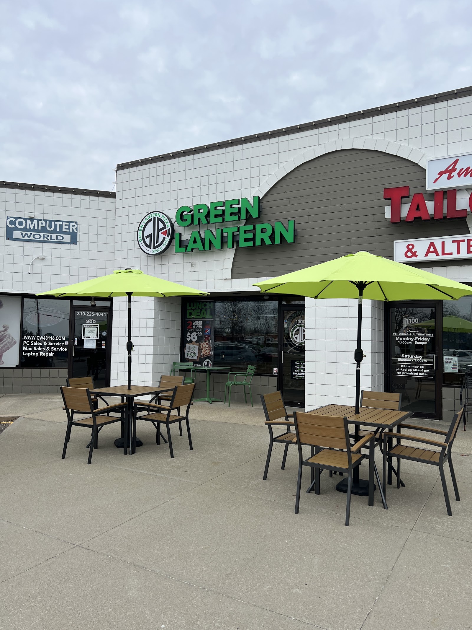 Green Lantern Pizza in Macomb